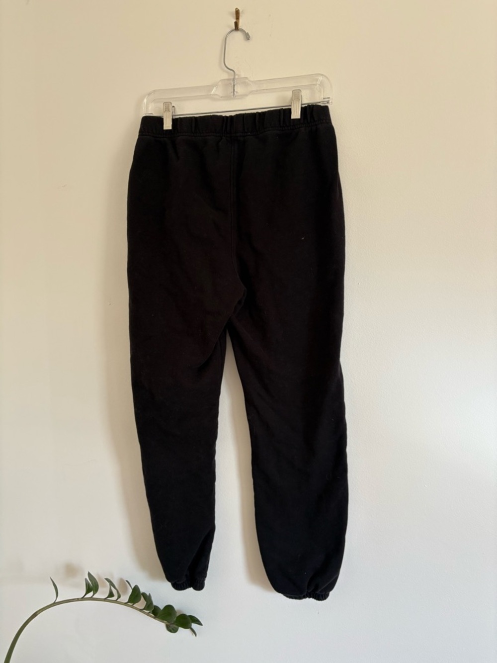 Pact organic cotton brushed fleece black sweatpant - Picture 4 of 5